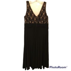 𝅺Jessica Howard Black Dress size 14